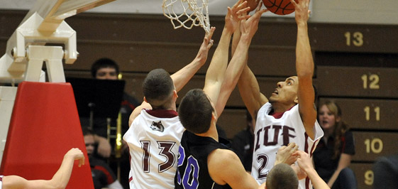 Brandon Muncie (right), Ian Enriquez and the Red Wolves host Brescia on Feb. 2.