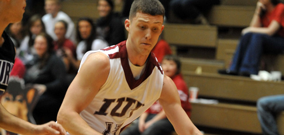 Ian Enriquez and the Red Wolves face Alice Lloyd on Feb. 4.